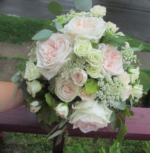 Light Pink Garden Rose and White Mini Rose Bouquet with Queen Ann's Lace